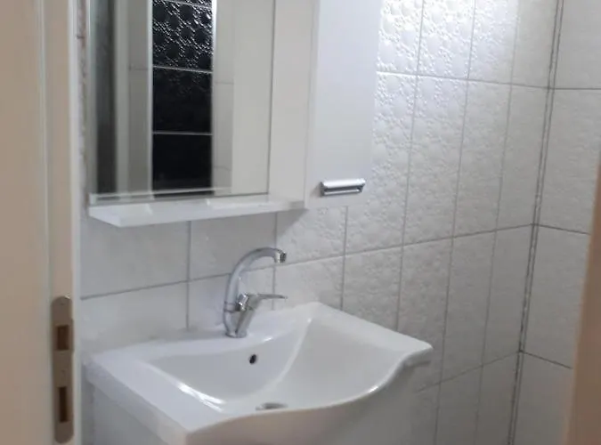 Apartman Demir Apart-otel *