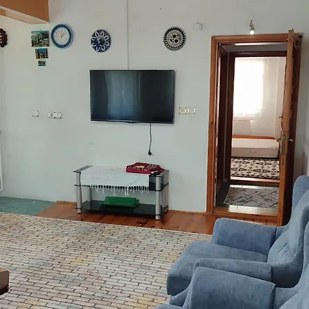 Demir شقة