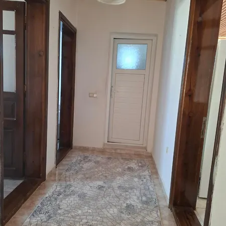 Demir * Kaş